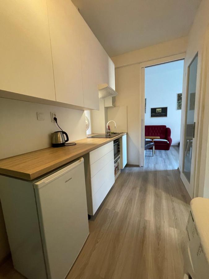 Red&Black Apartment City Centr, Na Hradbach 118 Ostrava Luaran gambar