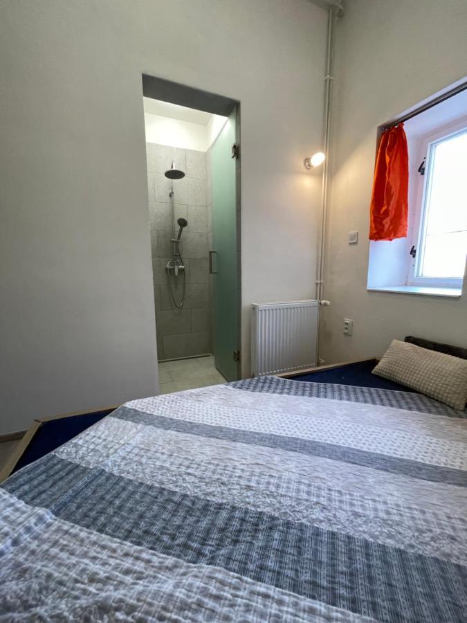 Red&Black Apartment City Centr, Na Hradbach 118 Ostrava Luaran gambar