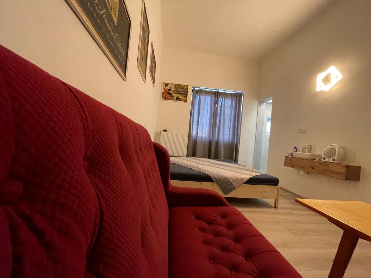 Red&Black Apartment City Centr, Na Hradbach 118 Ostrava Luaran gambar