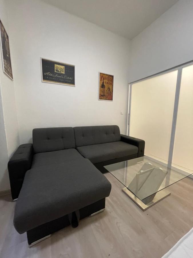 Red&Black Apartment City Centr, Na Hradbach 118 Ostrava Luaran gambar