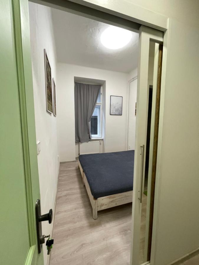 Red&Black Apartment City Centr, Na Hradbach 118 Ostrava Luaran gambar