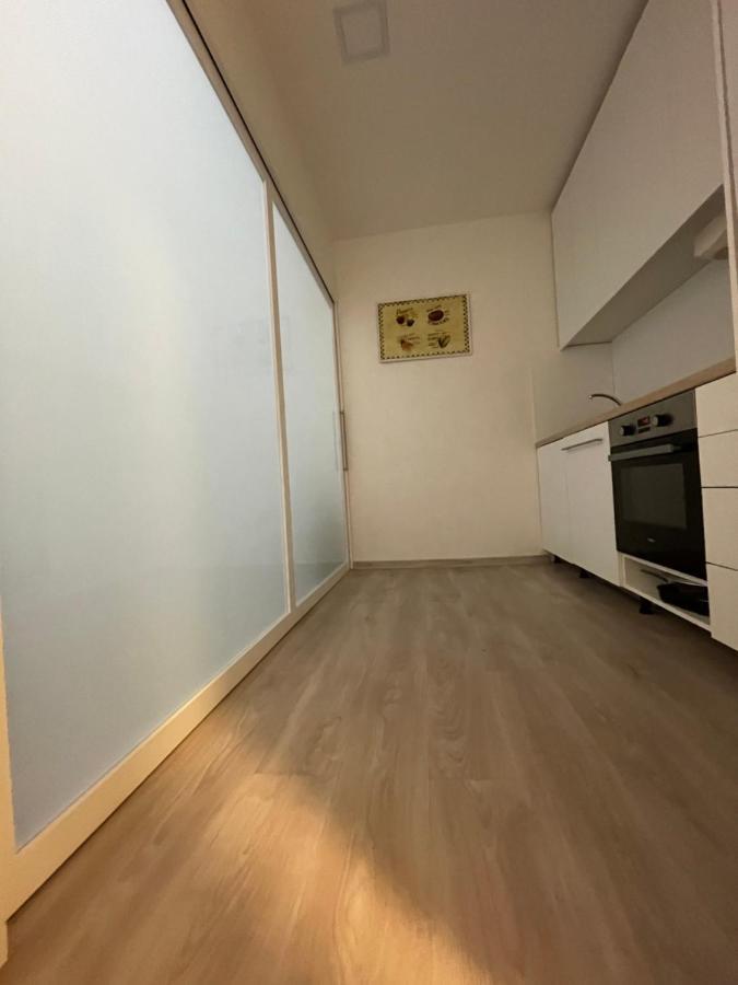 Red&Black Apartment City Centr, Na Hradbach 118 Ostrava Luaran gambar