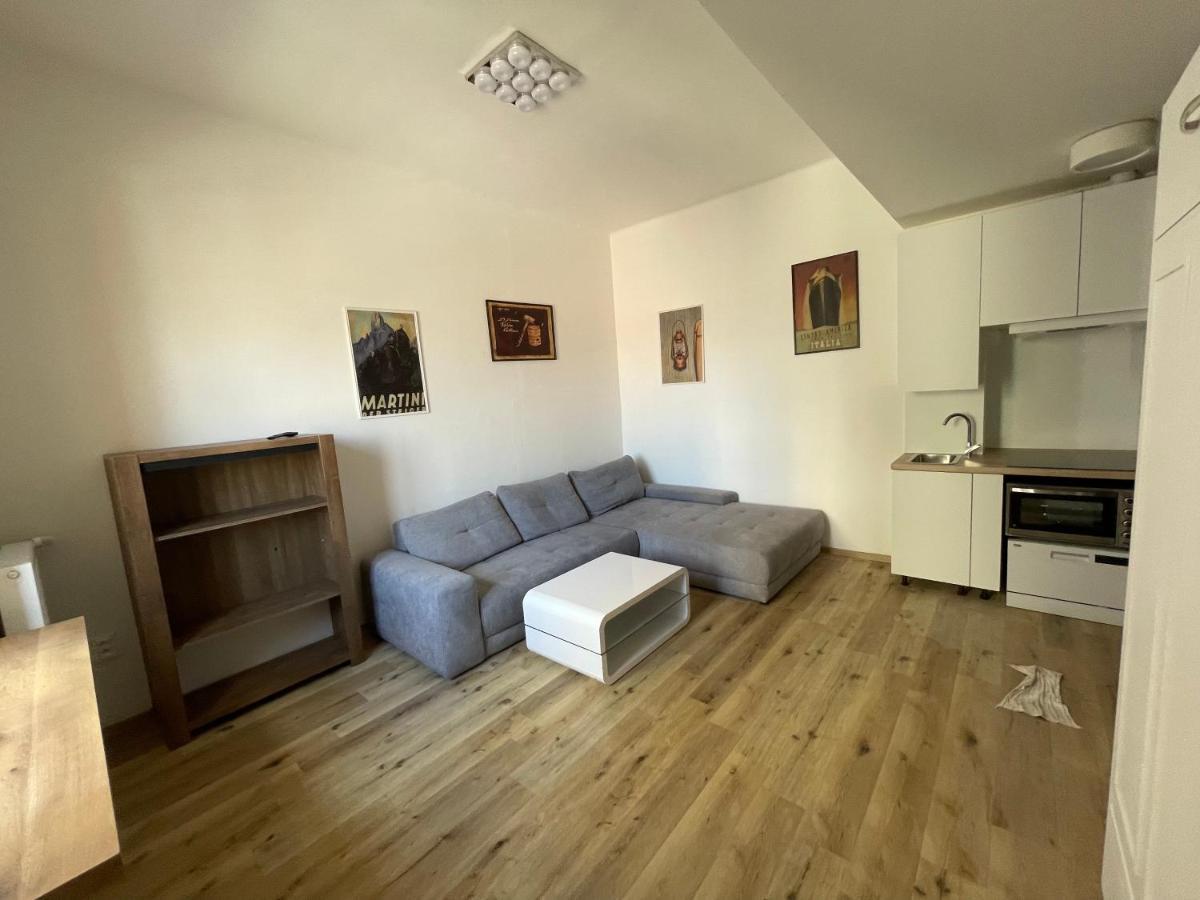 Red&Black Apartment City Centr, Na Hradbach 118 Ostrava Luaran gambar