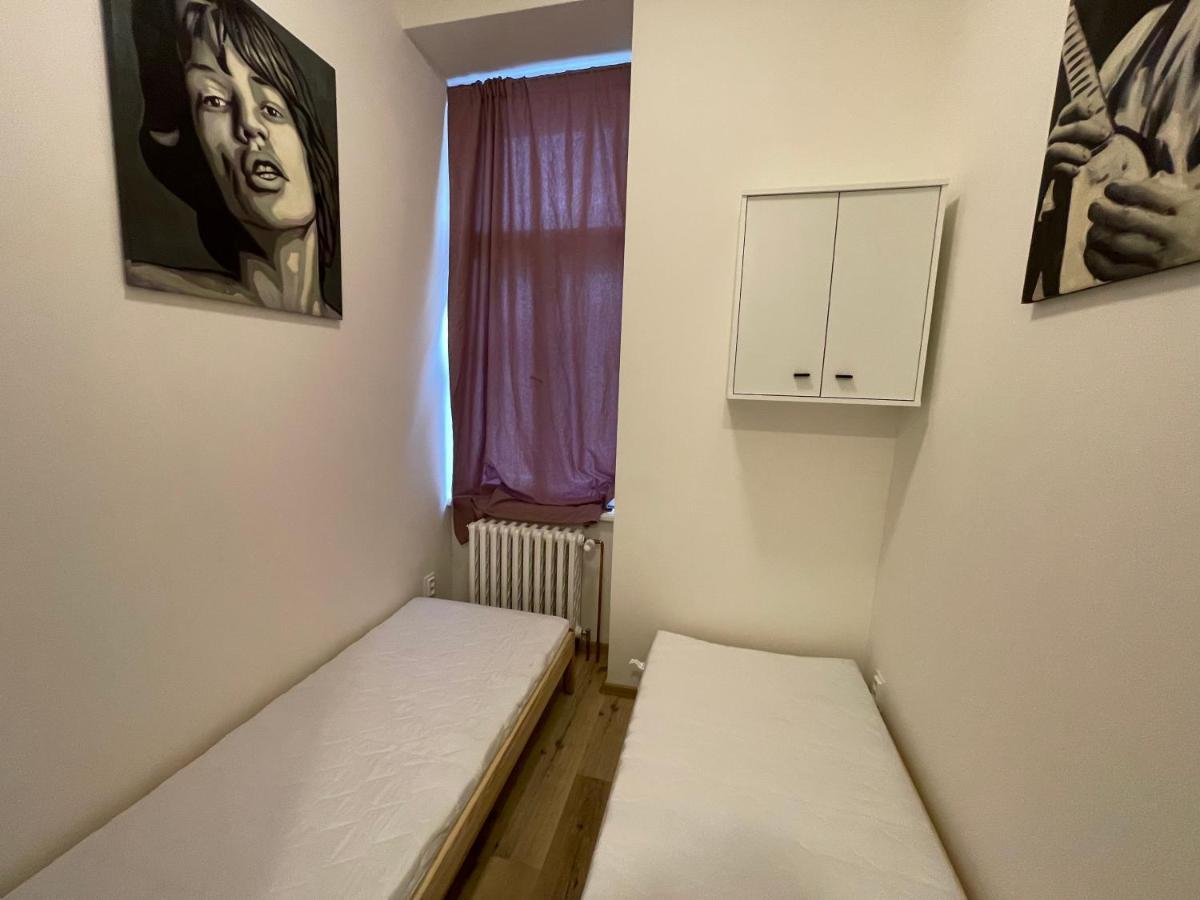 Red&Black Apartment City Centr, Na Hradbach 118 Ostrava Luaran gambar