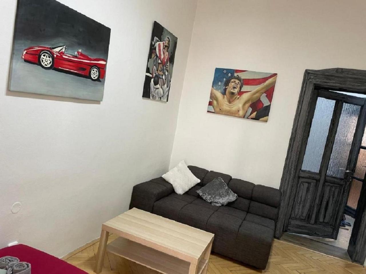 Red&Black Apartment City Centr, Na Hradbach 118 Ostrava Luaran gambar